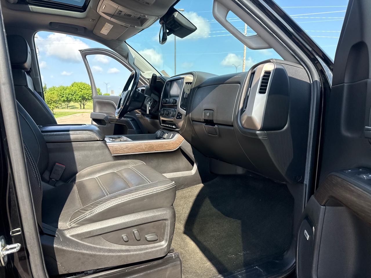 GMC Sierra 3500HD Denali Crew Cab 4WD 2017