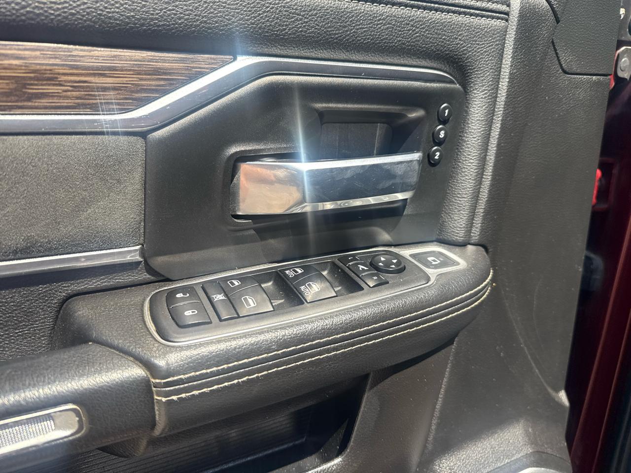 RAM 3500 Laramie Crew Cab LWB 4WD DRW 2019