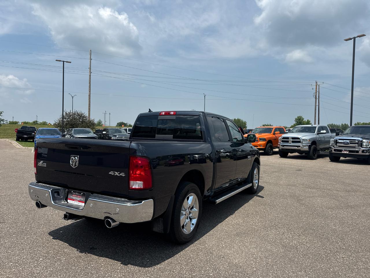RAM 1500 SLT Crew Cab SWB 4WD 2018