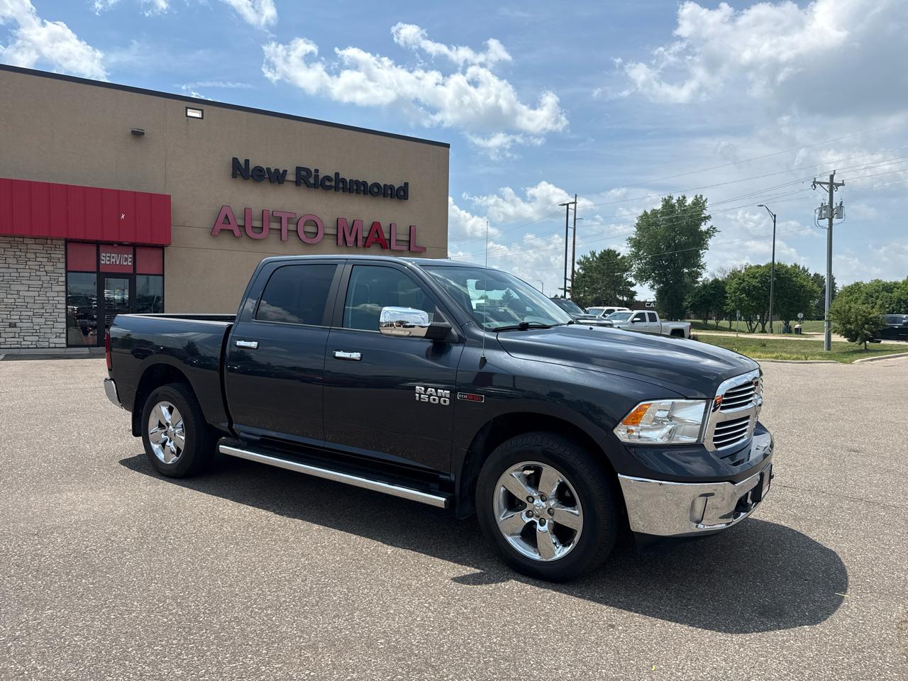 RAM 1500 SLT Crew Cab SWB 4WD 2018