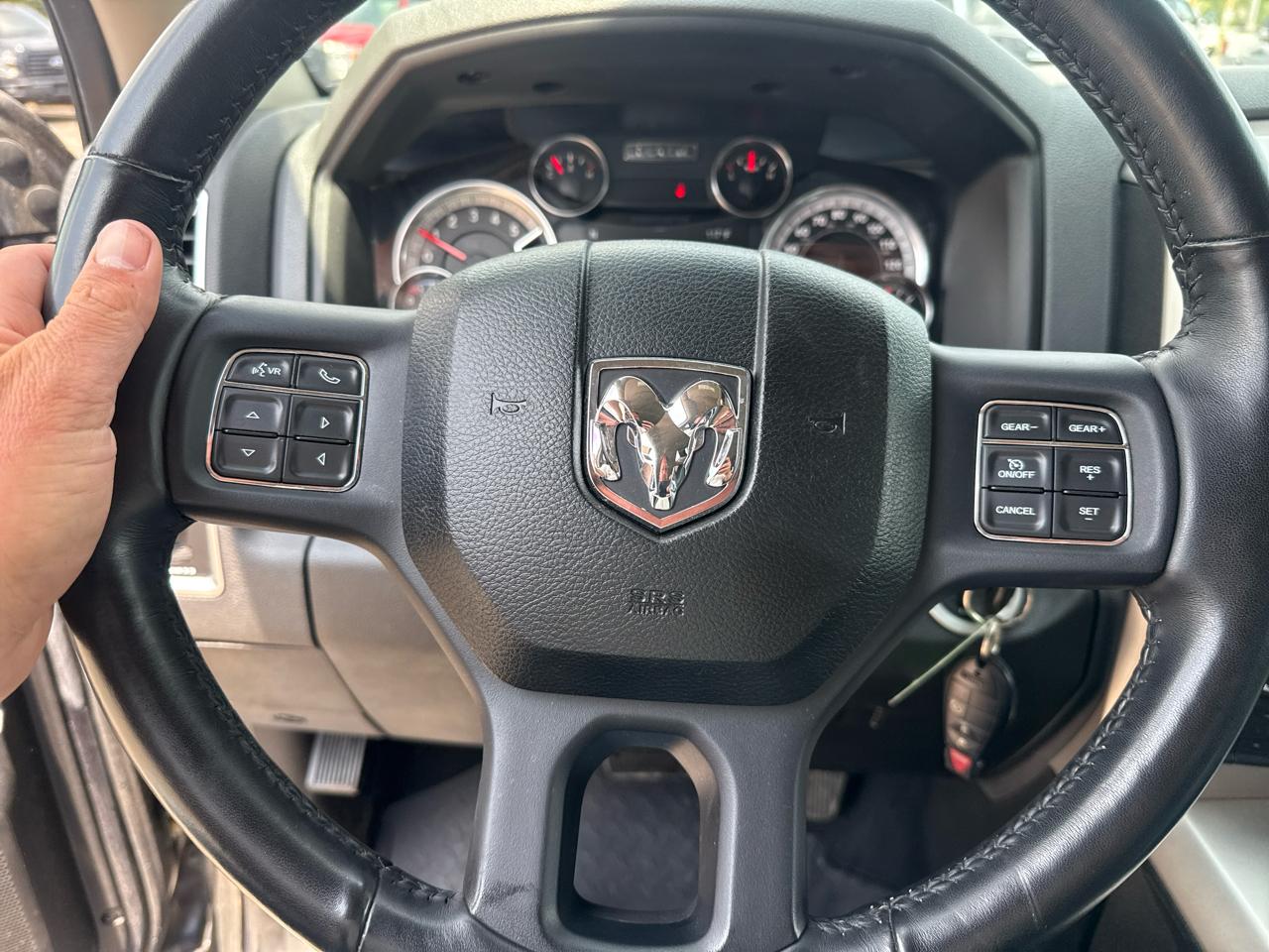 RAM 1500 SLT Crew Cab SWB 4WD 2018
