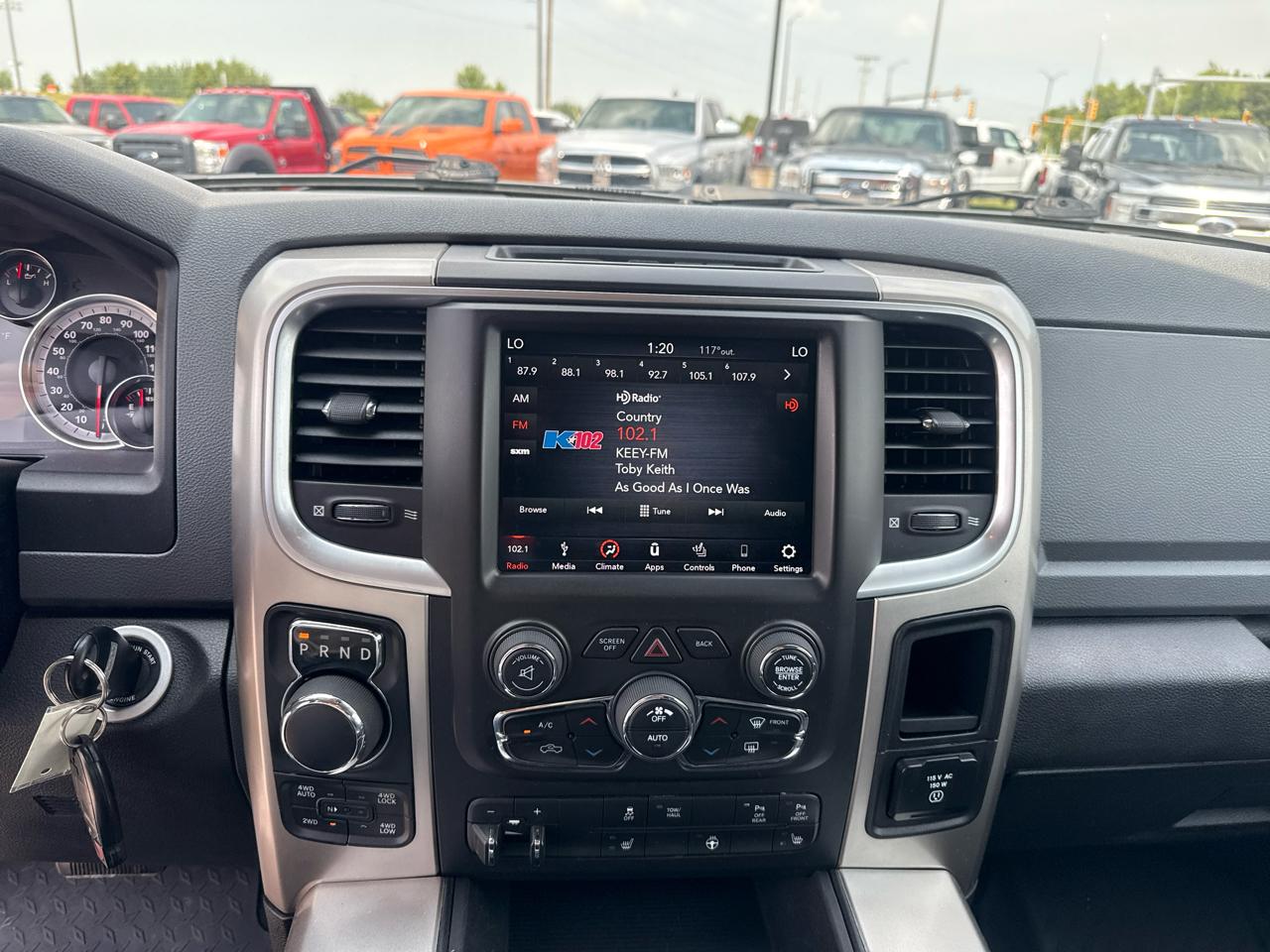 RAM 1500 SLT Crew Cab SWB 4WD 2018
