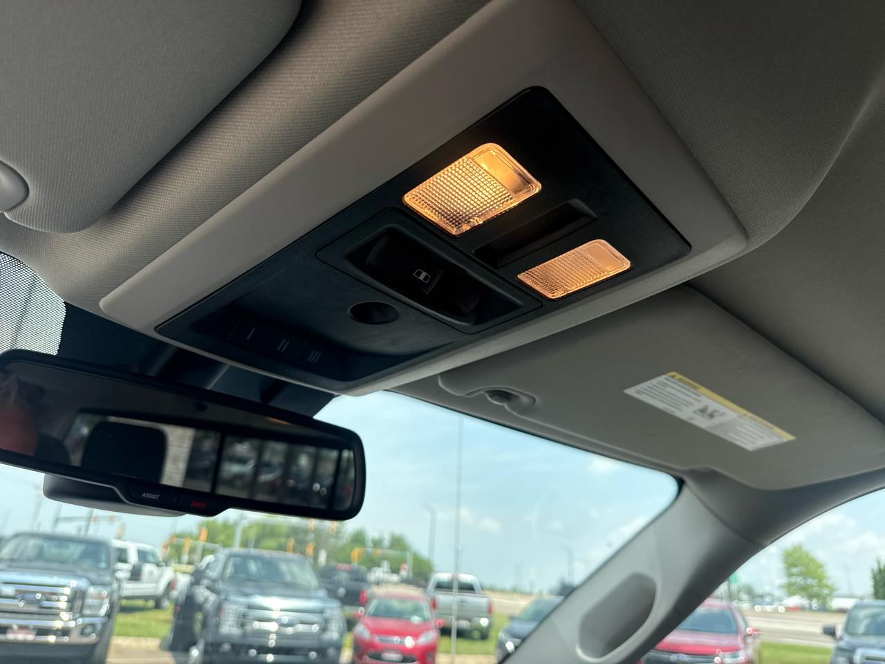 RAM 1500 SLT Crew Cab SWB 4WD 2018