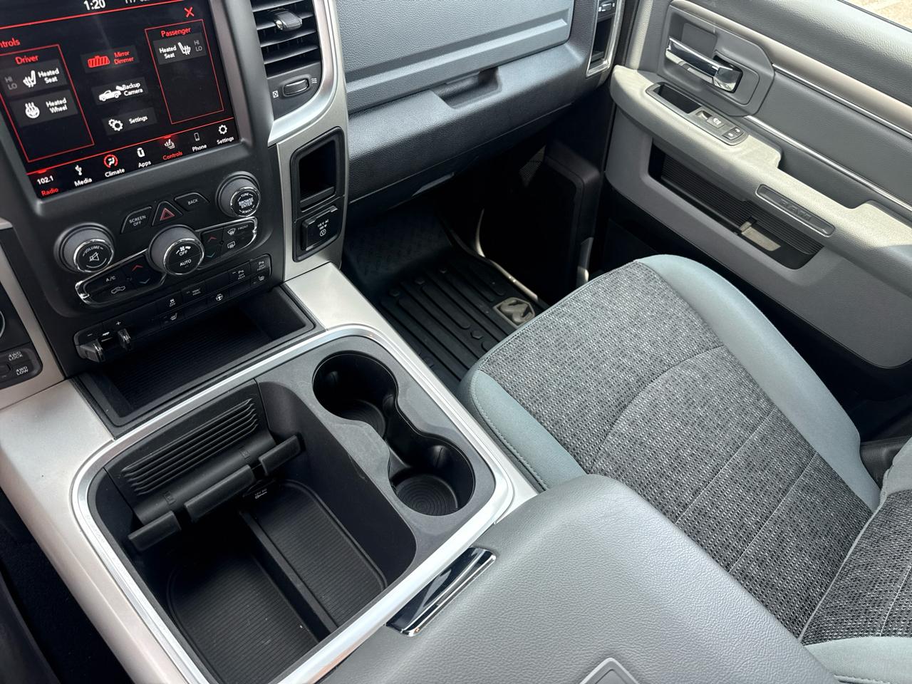 RAM 1500 SLT Crew Cab SWB 4WD 2018
