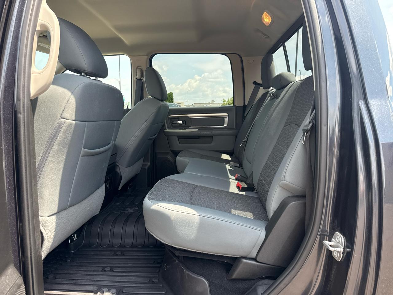 RAM 1500 SLT Crew Cab SWB 4WD 2018