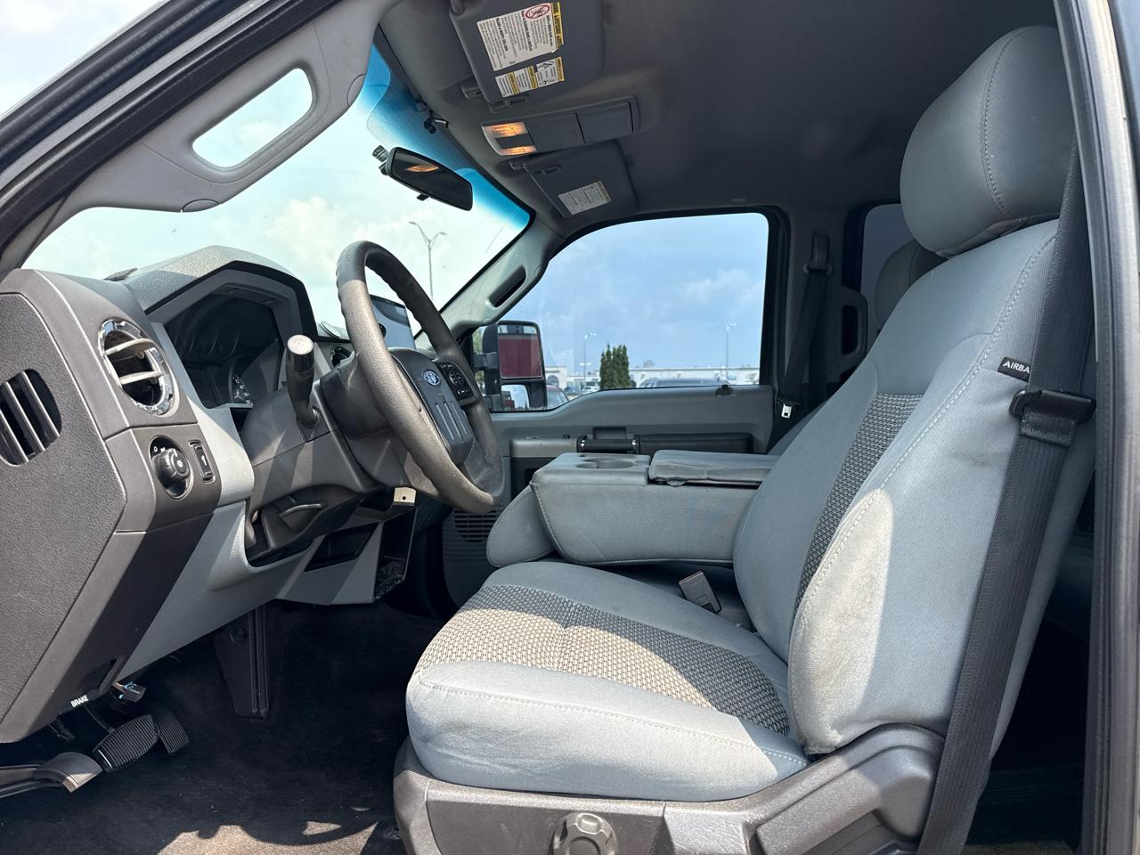 Ford F-250 SD XLT Crew Cab 4WD 2016