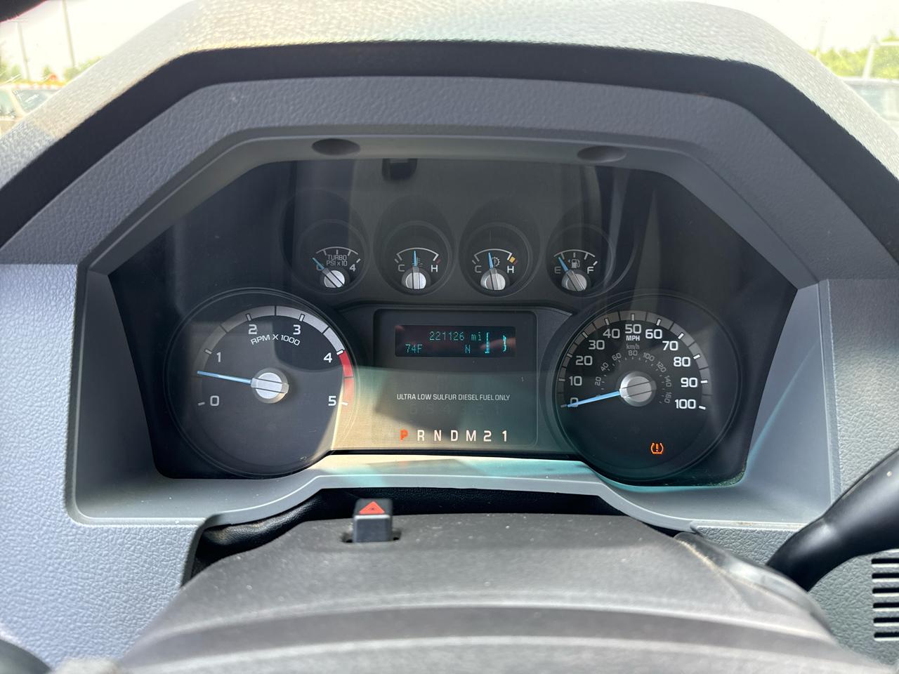 Ford F-250 SD XLT Crew Cab 4WD 2016
