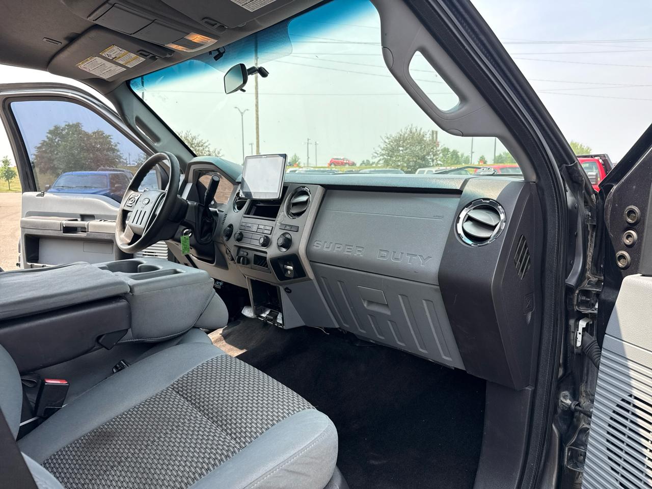 Ford F-250 SD XLT Crew Cab 4WD 2016