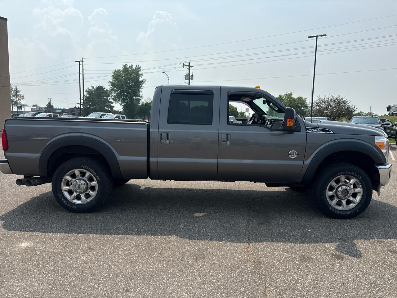 Ford F-250 SD Lariat Crew Cab 4WD 2011