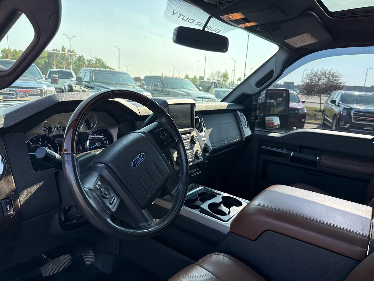 Ford F-450 SD Platinum Crew Cab DRW 4WD 2015