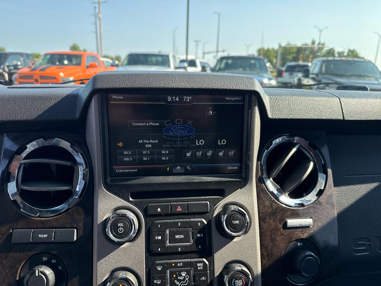 Ford F-450 SD Platinum Crew Cab DRW 4WD 2015