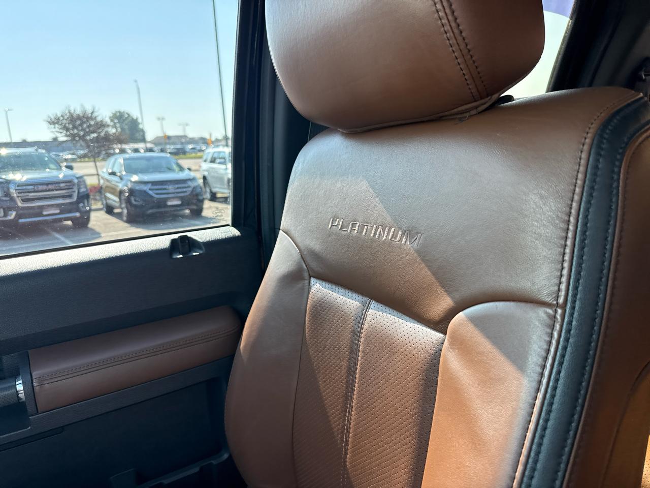 Ford F-450 SD Platinum Crew Cab DRW 4WD 2015