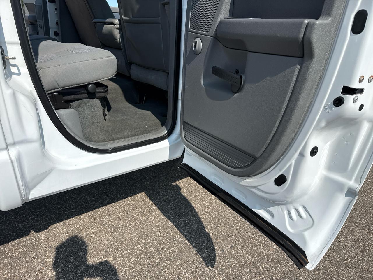Dodge Ram 3500 SLT Quad Cab Long Bed 4WD DRW 2008