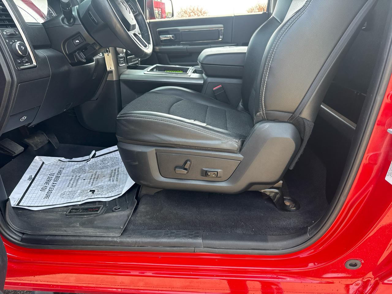 RAM 1500 SPORT SWB 4WD 2014