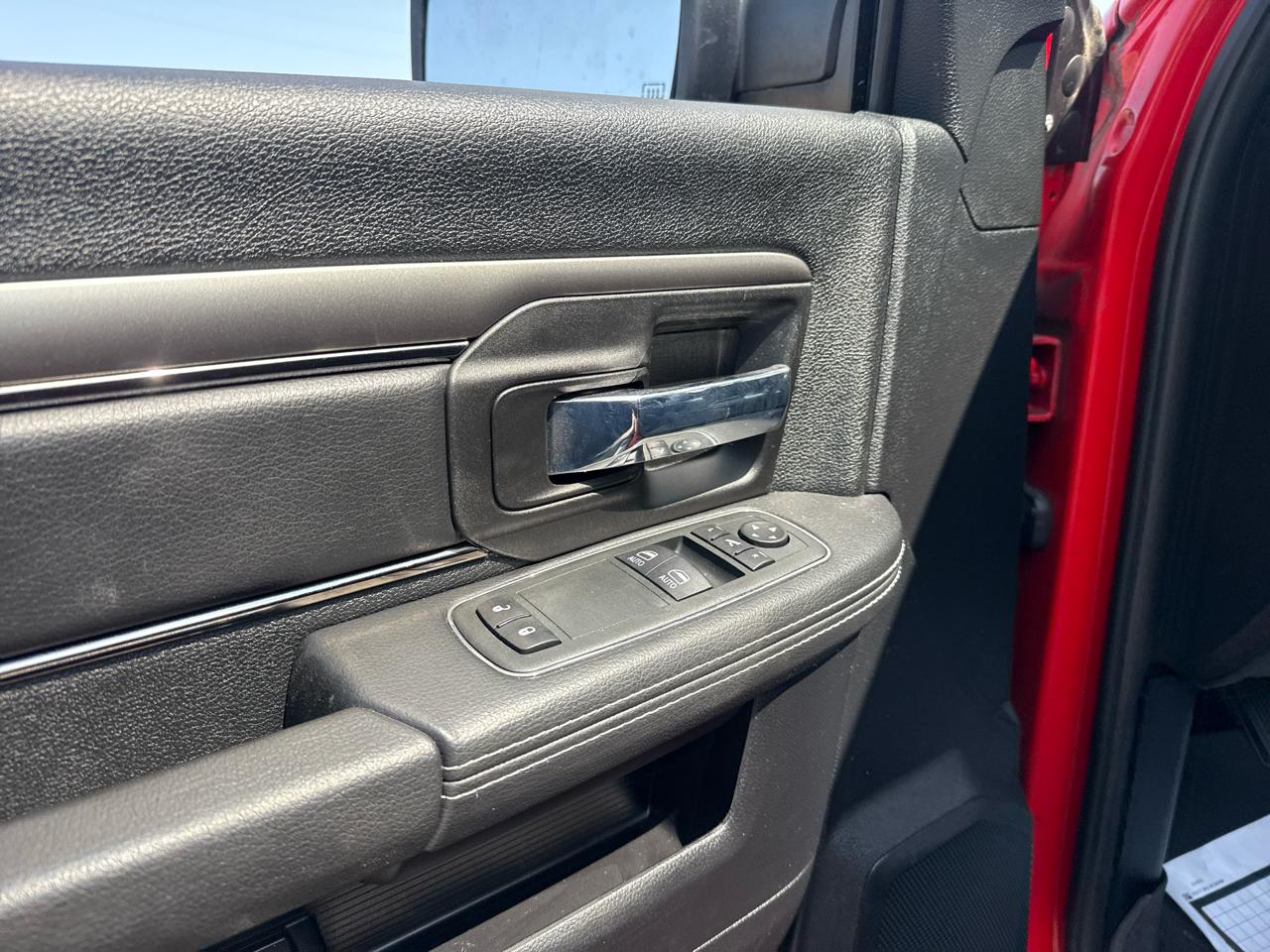 RAM 1500 SPORT SWB 4WD 2014