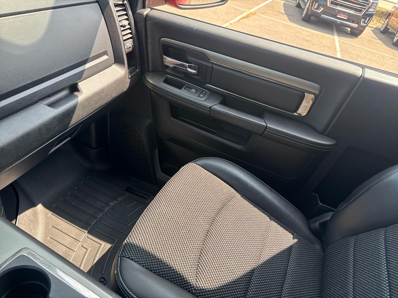 RAM 1500 SPORT SWB 4WD 2014