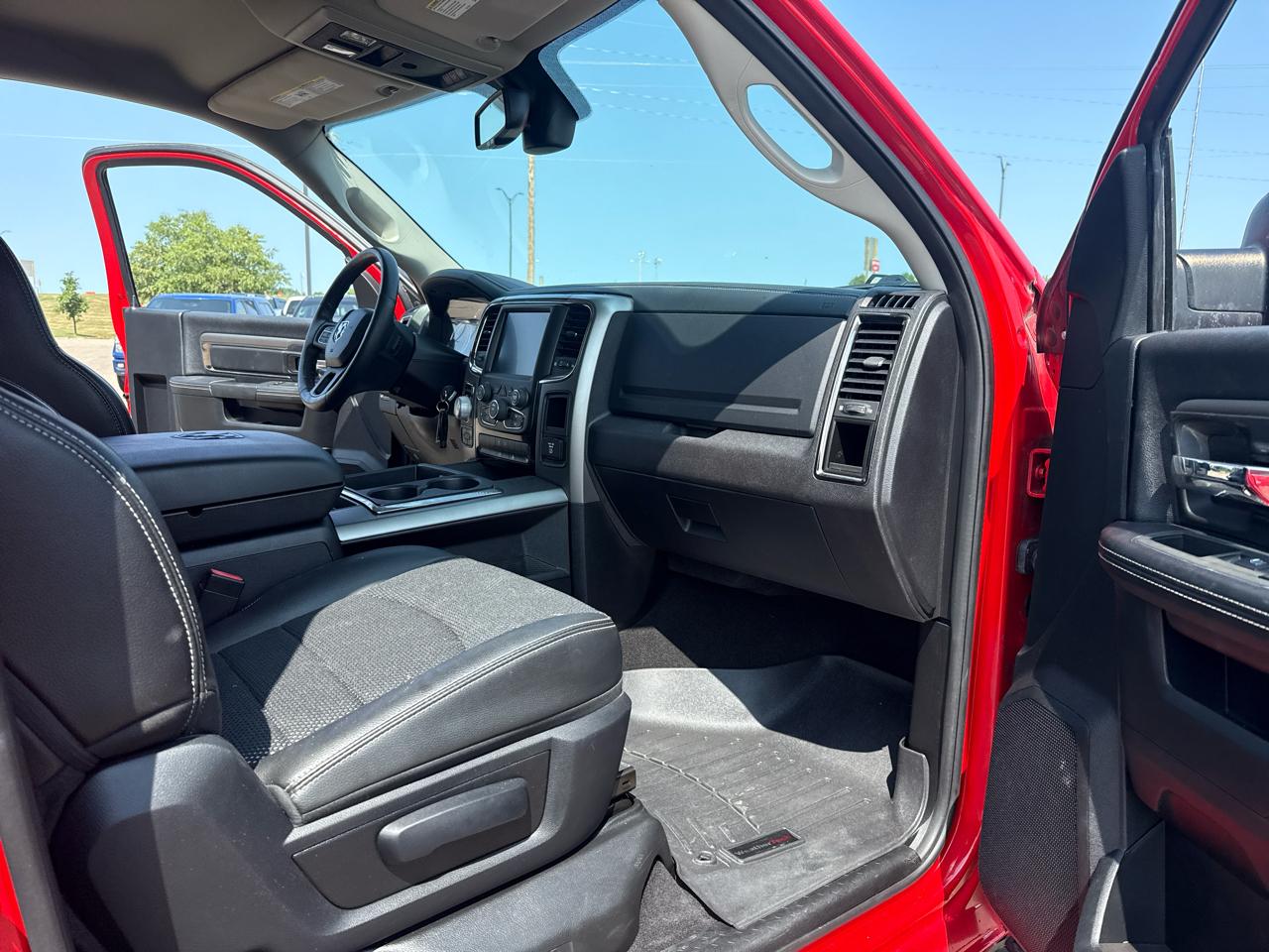 RAM 1500 SPORT SWB 4WD 2014
