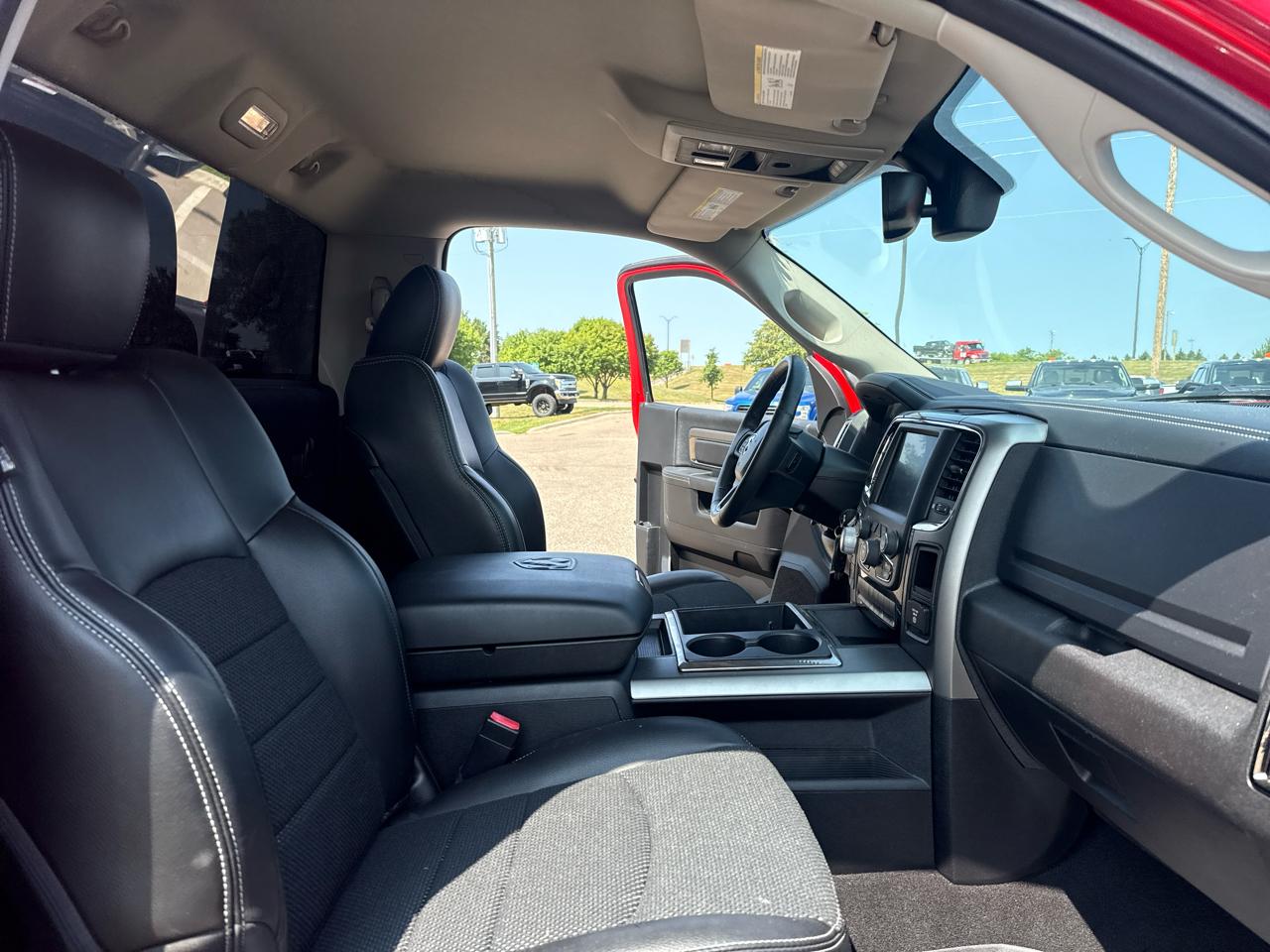 RAM 1500 SPORT SWB 4WD 2014