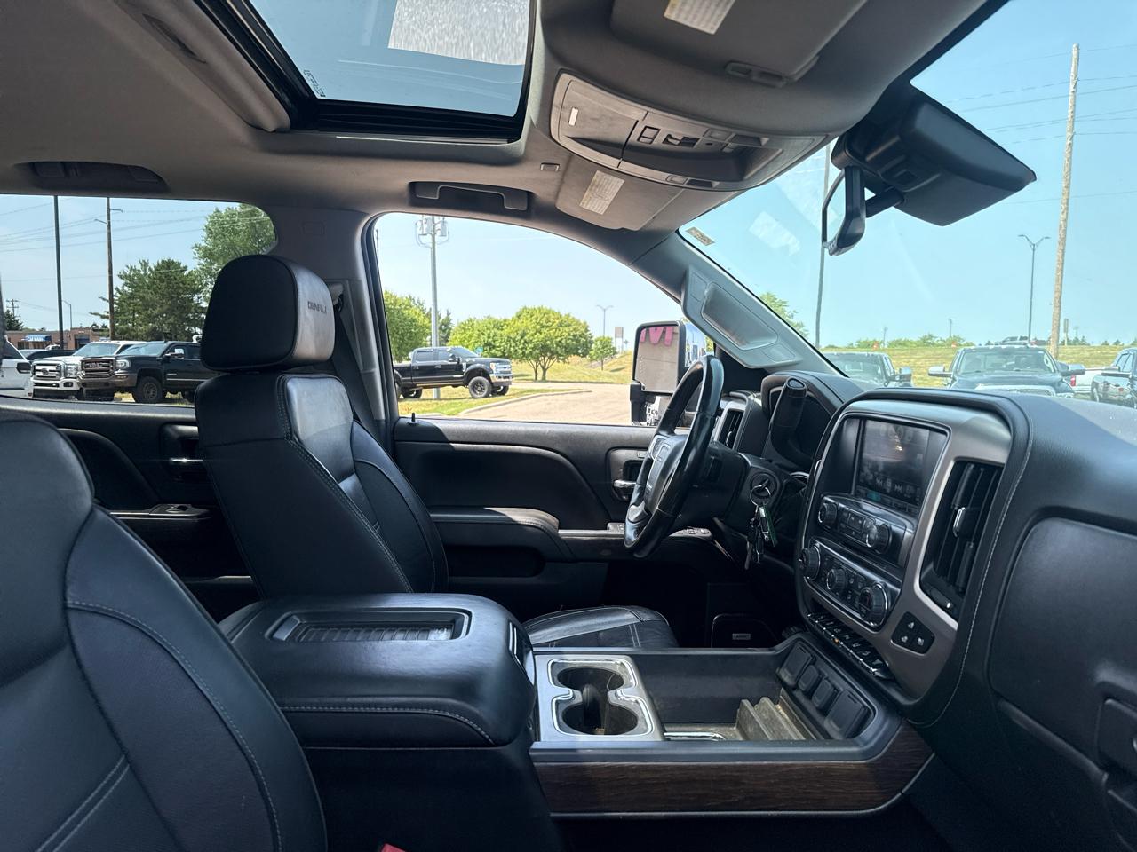 GMC Sierra 3500HD Denali Crew Cab 4WD 2019