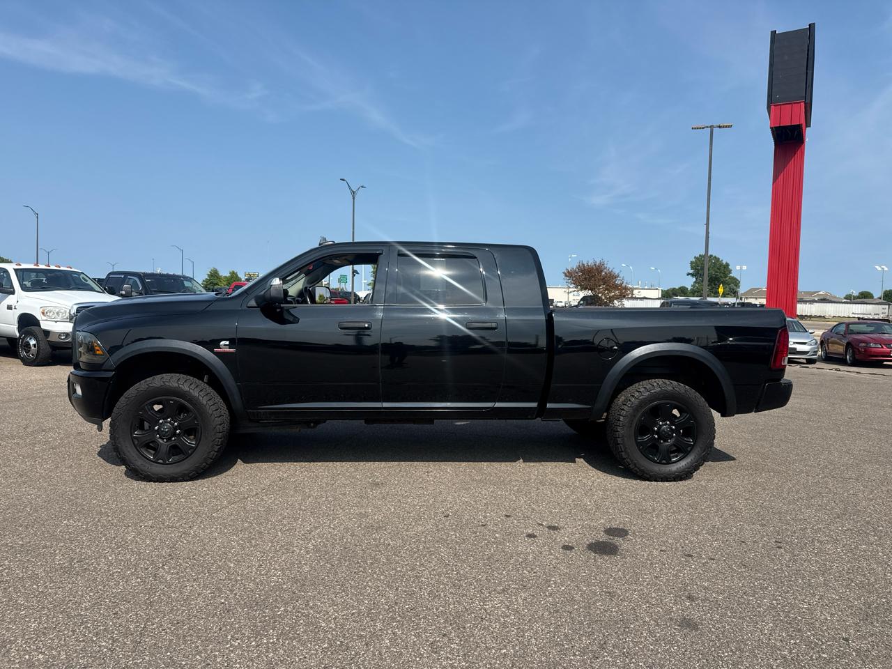 RAM 3500 SLT Mega Cab 4WD 2015