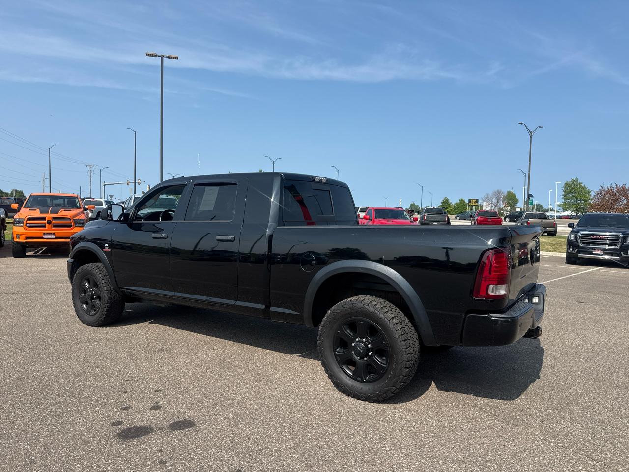 RAM 3500 SLT Mega Cab 4WD 2015
