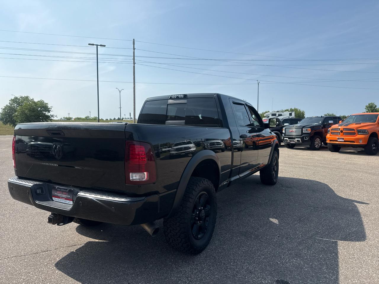 RAM 3500 SLT Mega Cab 4WD 2015