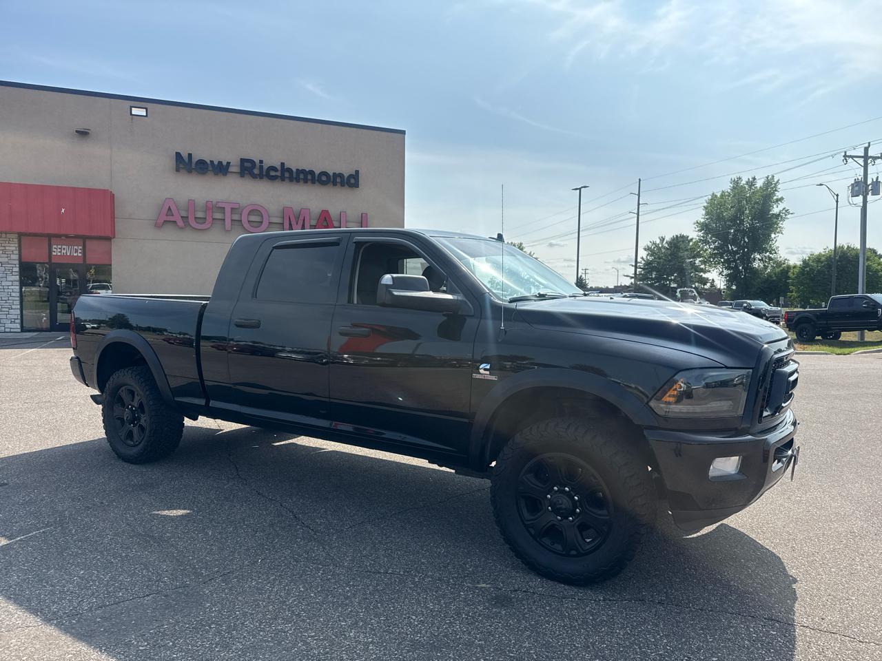 RAM 3500 SLT Mega Cab 4WD 2015