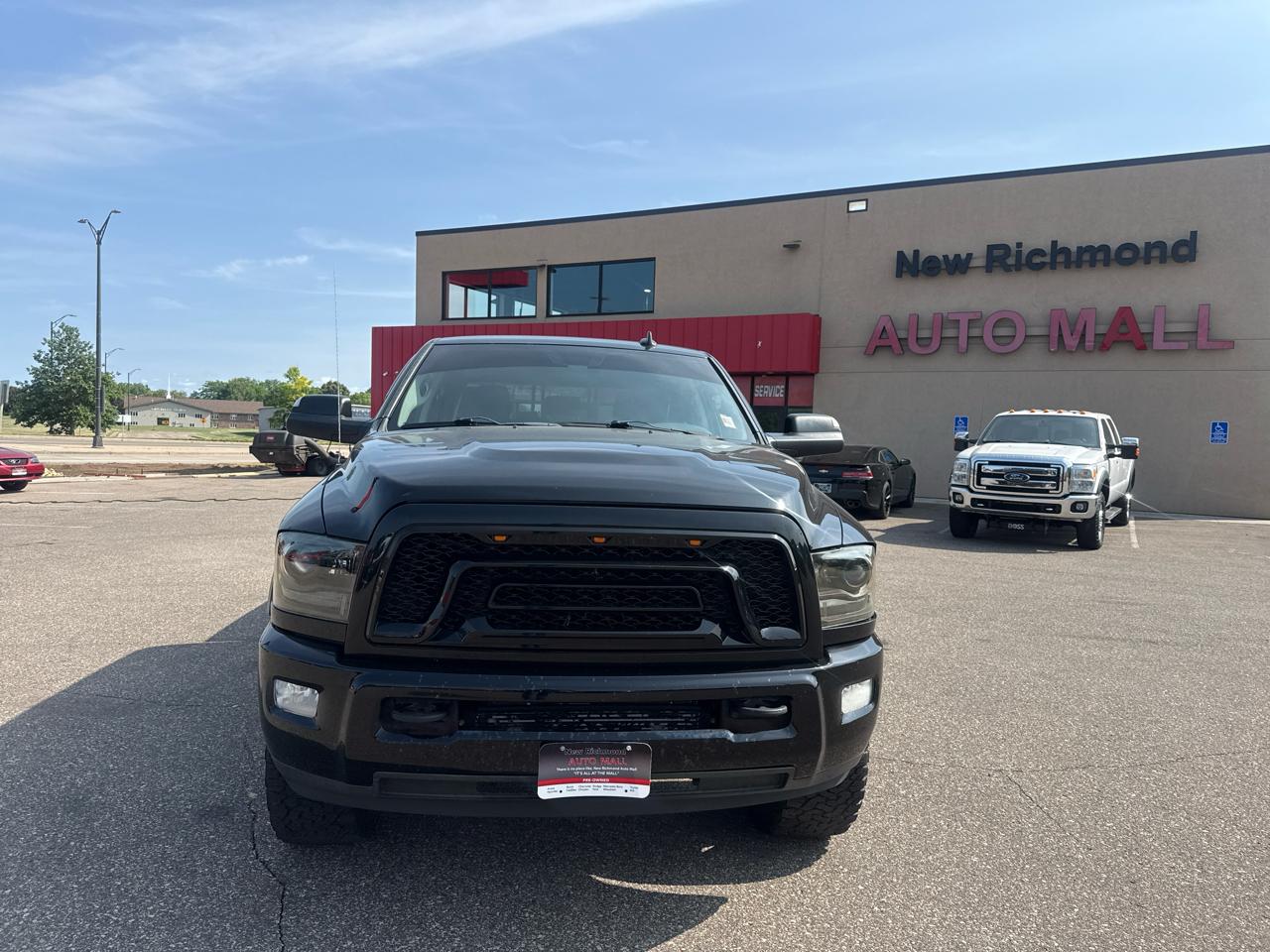 RAM 3500 SLT Mega Cab 4WD 2015