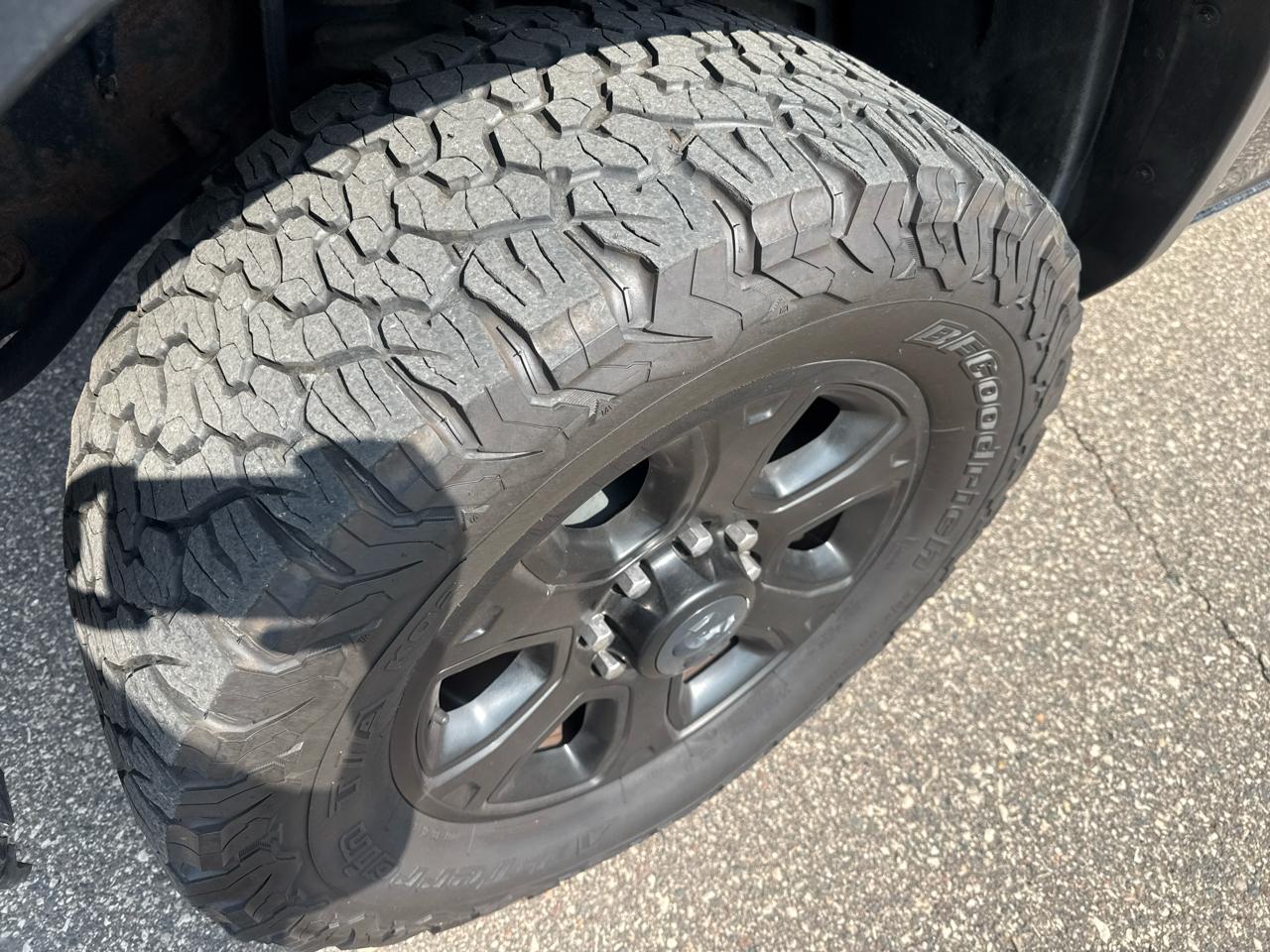 RAM 3500 SLT Mega Cab 4WD 2015