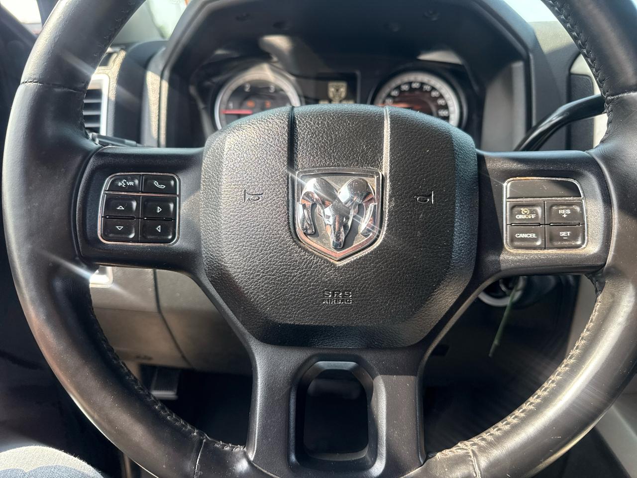 RAM 3500 SLT Mega Cab 4WD 2015
