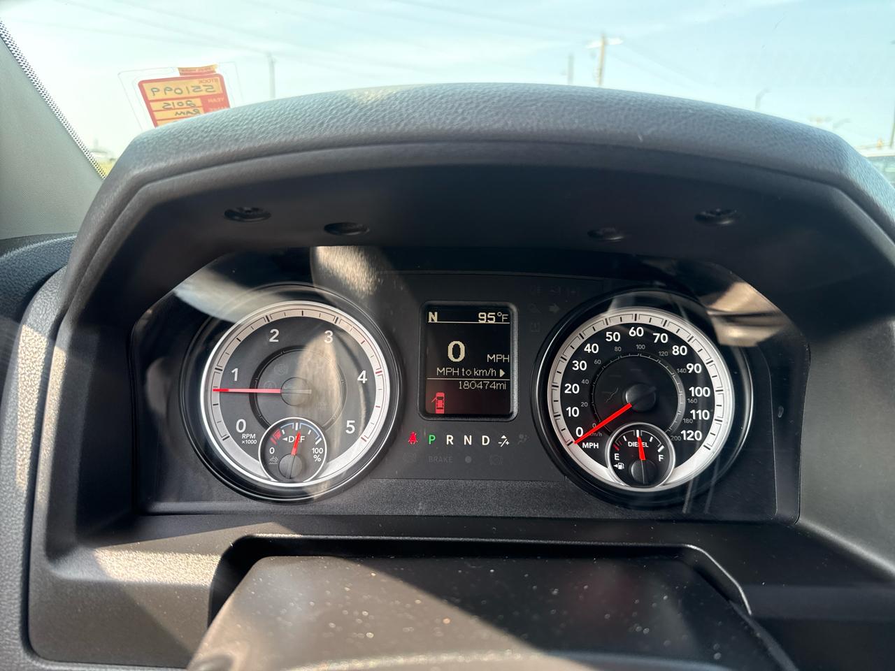 RAM 3500 SLT Mega Cab 4WD 2015