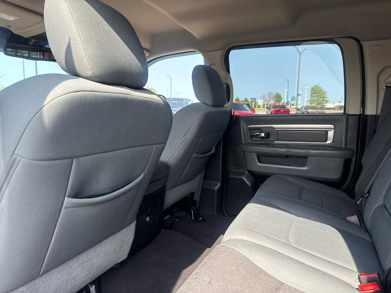 RAM 3500 SLT Mega Cab 4WD 2015