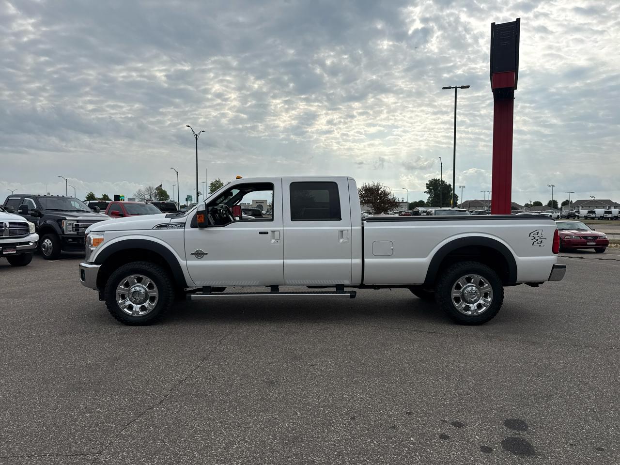 Ford F-250 SD XLT Crew Cab Long Bed 4WD 2016