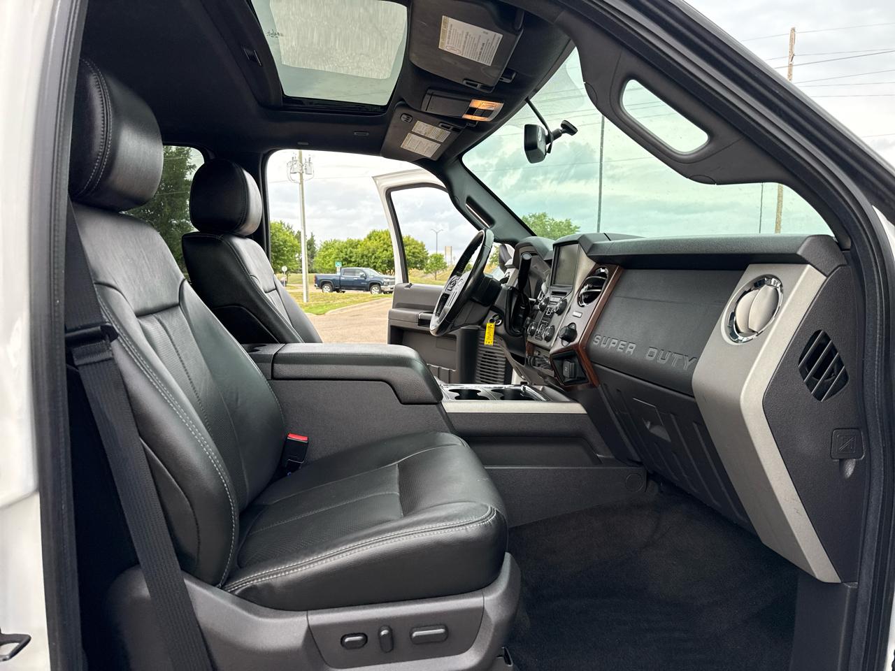 Ford F-250 SD XLT Crew Cab Long Bed 4WD 2016