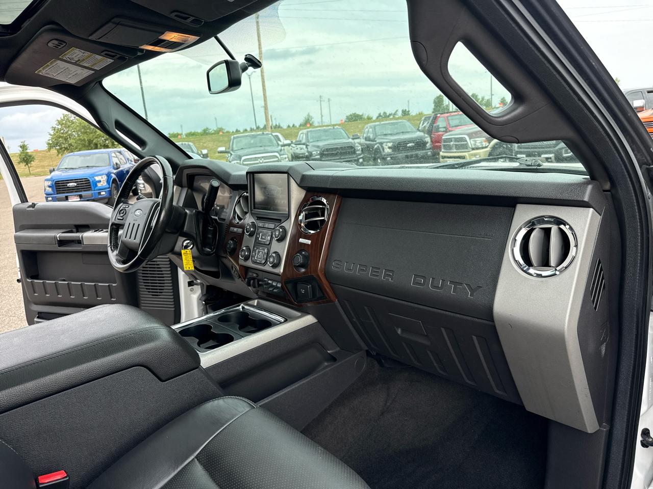 Ford F-250 SD XLT Crew Cab Long Bed 4WD 2016