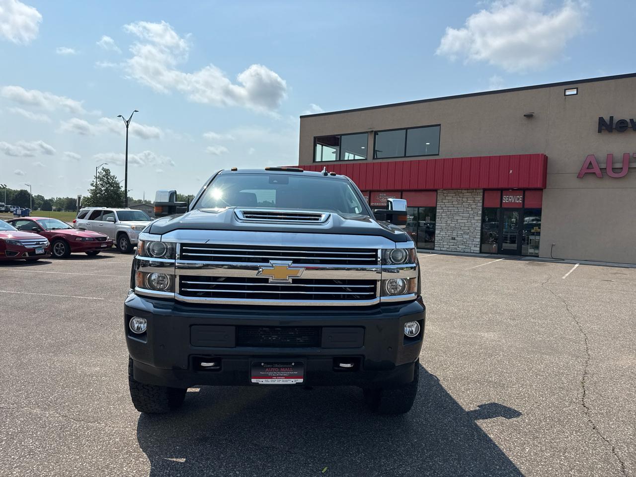 Chevrolet Silverado 2500HD High Country Crew Cab Short Box 4WD 2017