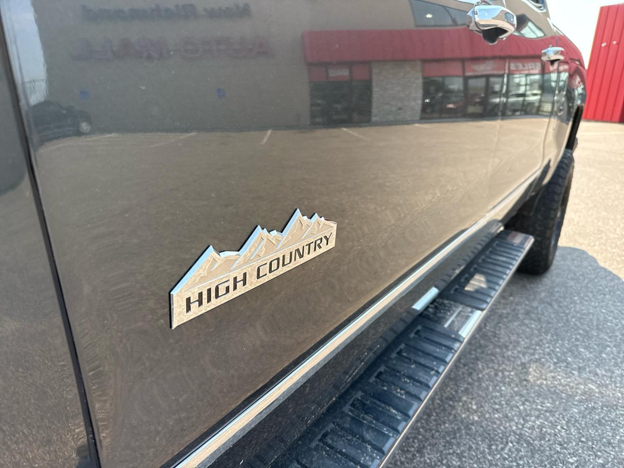 Chevrolet Silverado 2500HD High Country Crew Cab Short Box 4WD 2017