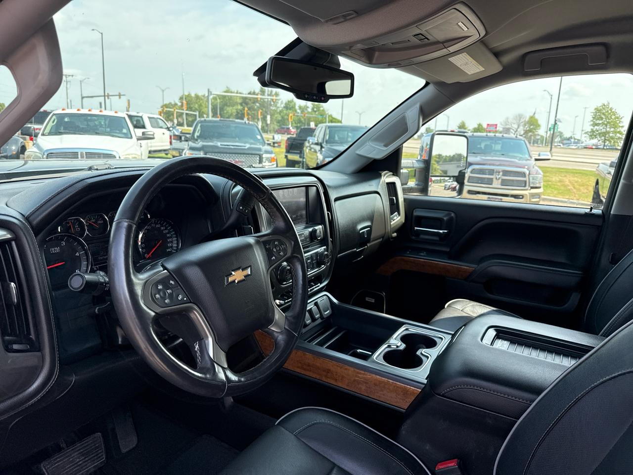 Chevrolet Silverado 2500HD High Country Crew Cab Short Box 4WD 2017