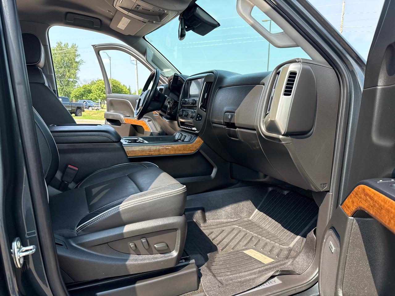 Chevrolet Silverado 2500HD High Country Crew Cab Short Box 4WD 2017