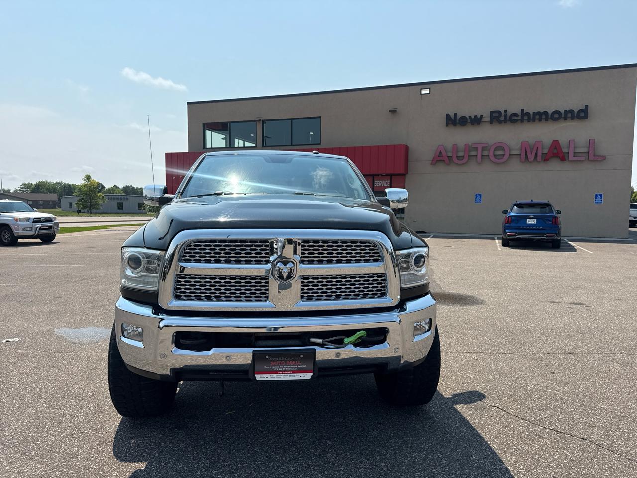 RAM 2500 Laramie Crew Cab SWB 4WD 2016