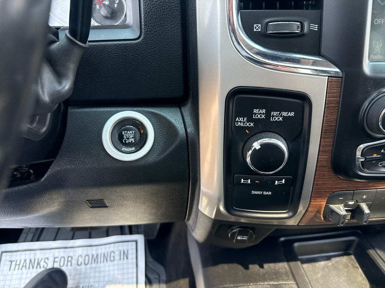RAM 2500 Laramie Crew Cab SWB 4WD 2016