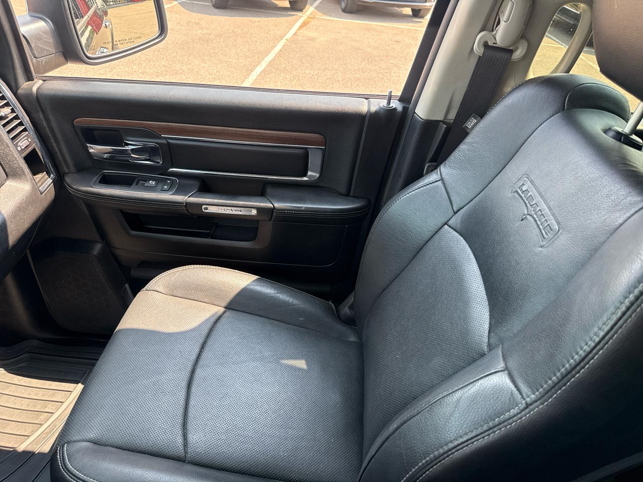 RAM 2500 Laramie Crew Cab SWB 4WD 2016