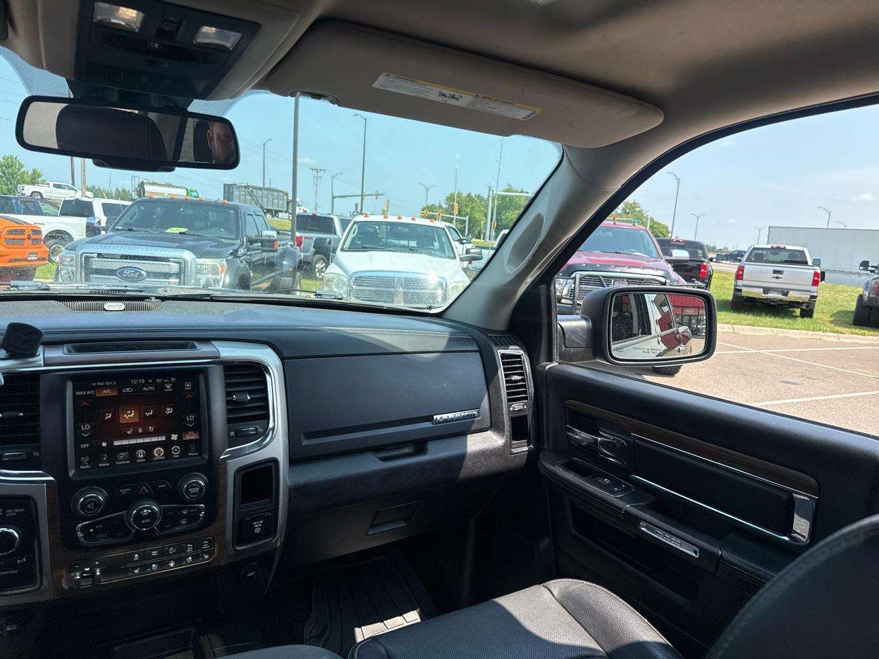 RAM 2500 Laramie Crew Cab SWB 4WD 2016