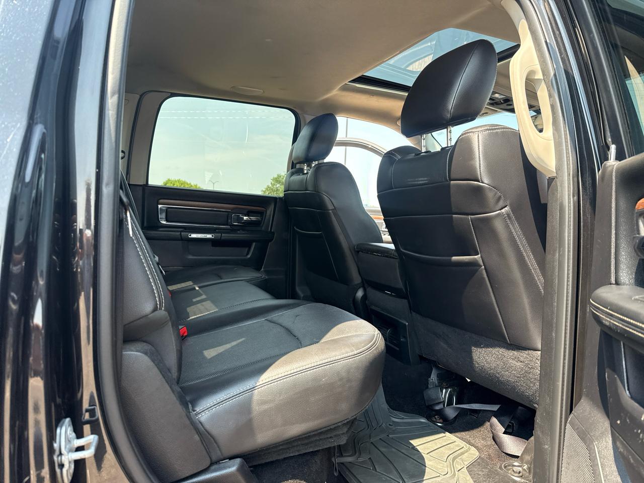 RAM 2500 Laramie Crew Cab SWB 4WD 2016