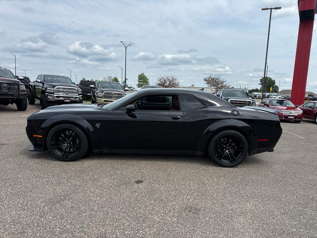 Dodge Challenger SRT Hellcat 2023