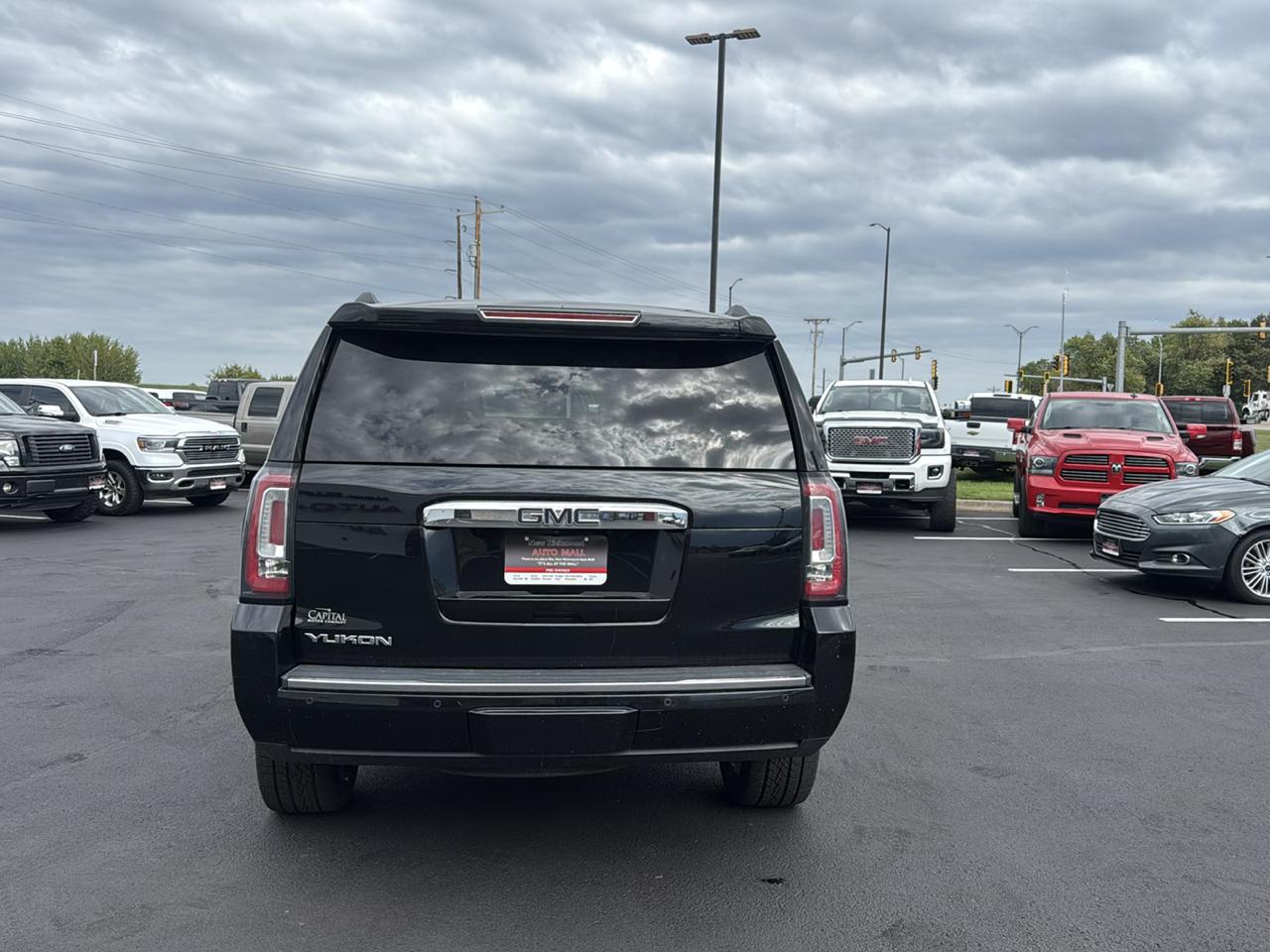 GMC Yukon Denali 4WD 2016
