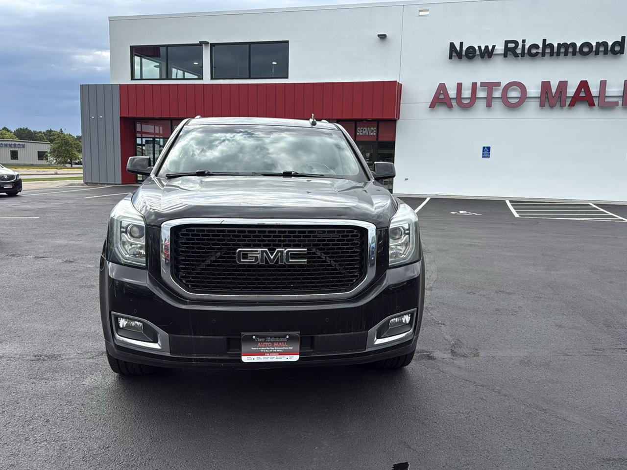 GMC Yukon Denali 4WD 2016