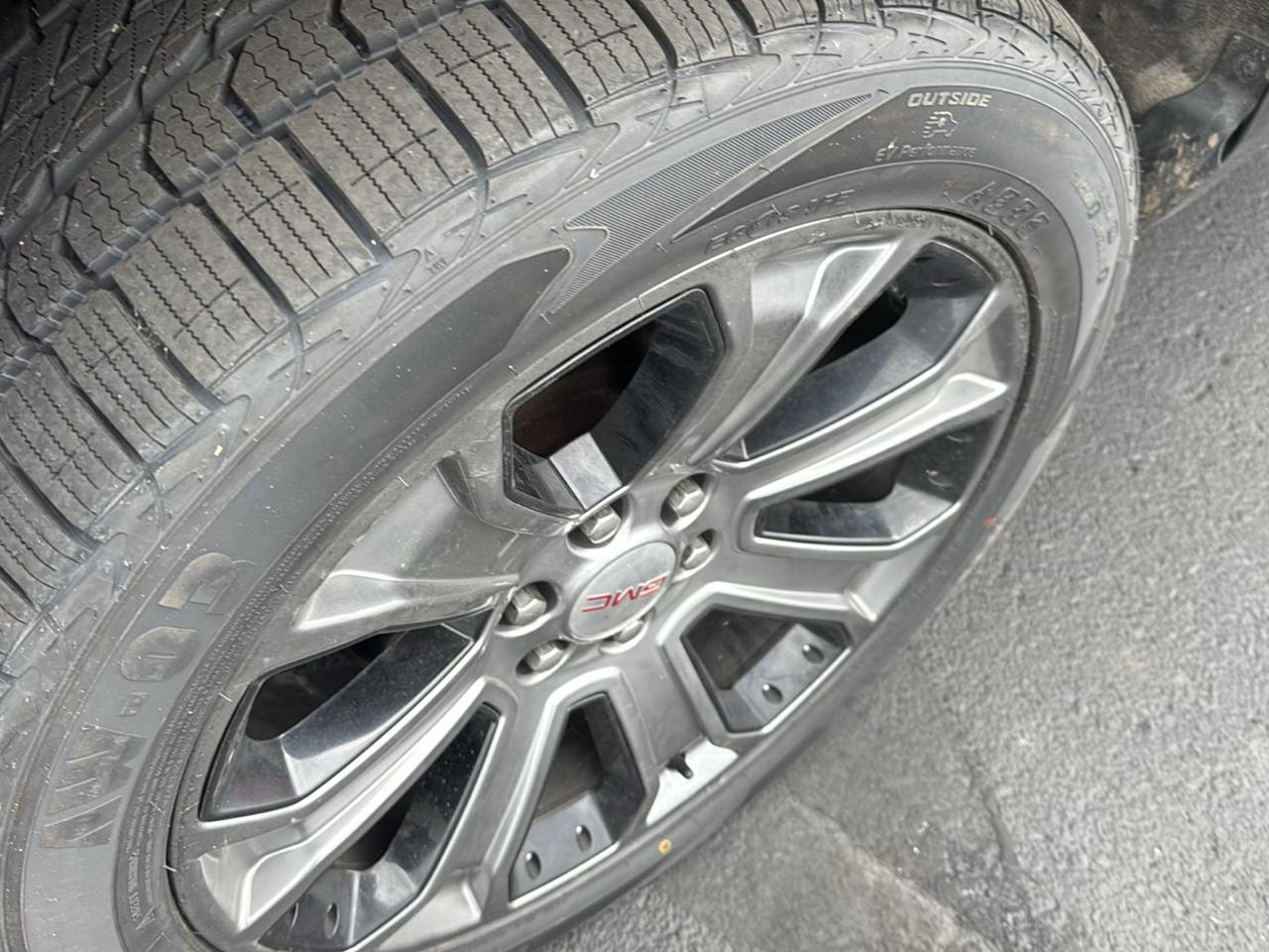 GMC Yukon Denali 4WD 2016