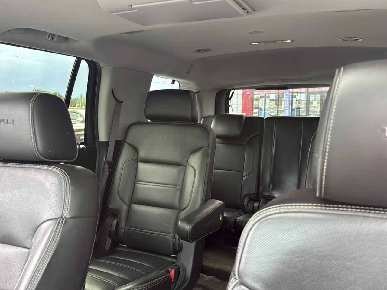GMC Yukon Denali 4WD 2016