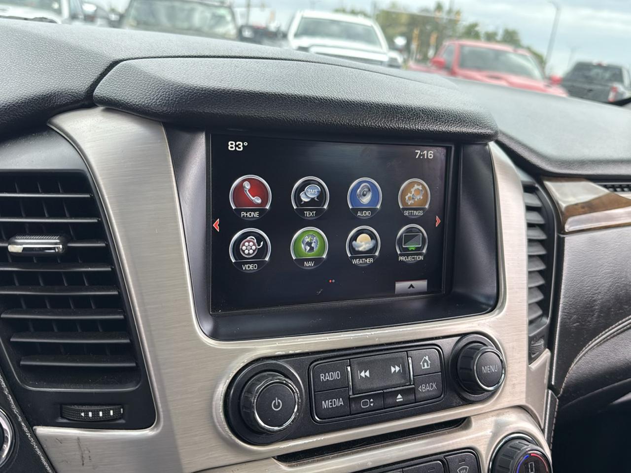 GMC Yukon Denali 4WD 2016